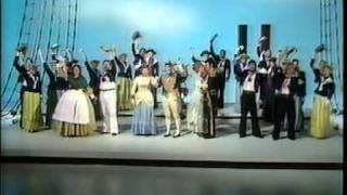 DOyly Carte Opera Company perform onquot Omnibusquot 1982 2divx [upl. by Ingemar]