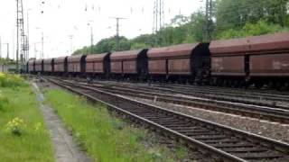 RD 189 041 en 189 037 met Automatische Koppelingen met een beladen ertstrein [upl. by Anivek]