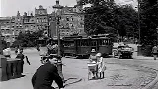 1920 Het verkeer in Amsterdam een verkeersfilm van de ANWB  oude filmbeelden [upl. by Droffilc]