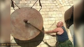 Fort Boyard 1998  La Boule casse sa mailloche [upl. by Adnama625]