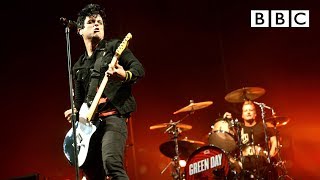 Green Day performs Boulevard of Broken Dreams at Reading Festival [upl. by Ahsemit]