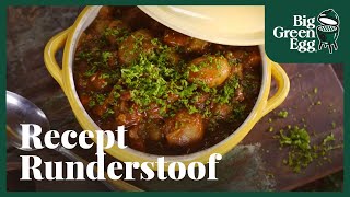 Runderstoof met rode wijn maken  Big Green egg [upl. by Yenreit]