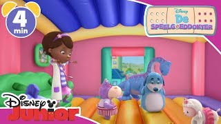 De Speelgoeddokter  Magisch Moment Het springkasteel  Disney Junior BE [upl. by Ketti]