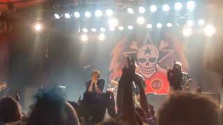 Die Toten Hosen LIVE im Astra Kulturhaus in Berlin am 26052022 [upl. by Lleret]