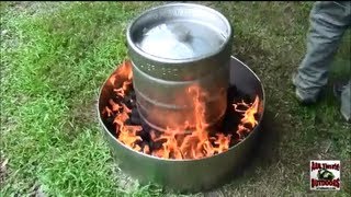 HOW TO COOK A TURKEY IN 2 HOURS THE EASY WAY IN A BEER KEG [upl. by Ordnazil]