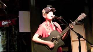 Cooper Smith performs quotHow He Lovesquot  Pucketts Grocery in Leipers Fork [upl. by Ydnyc]