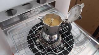 ชงกาแฟ ลาเต้เย็น ด้วยหม้อต้มกาแฟ Moka pot [upl. by Wira]