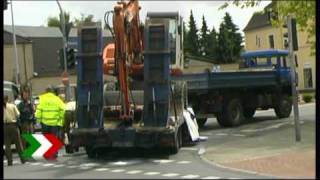 Mann geriet mit Fahrrad unter LKW in Oberhausen Tot [upl. by Harbard191]