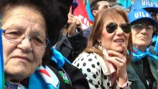 Napoli  Pensioni sindacati in piazza contro la Legge Fornero 020416 [upl. by Livvy973]