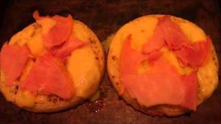 Warburtons Giant Crumpets REVIEW Pikeletts [upl. by Skippy845]