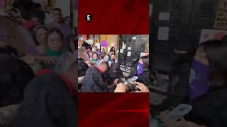 Golpean a hombre en marcha feminista en Guanajuato [upl. by Anna654]