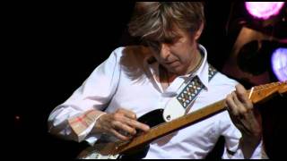 ERIC JOHNSON  LIVE HD quotCliffs of Doverquot Intro  BB Kings 81011 Filmed wCanonXA10 [upl. by Eaned]