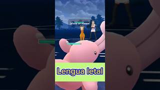 Lickitung espanta a Girafarig pokemongopvp pvppokemon pokemon [upl. by Lemieux]