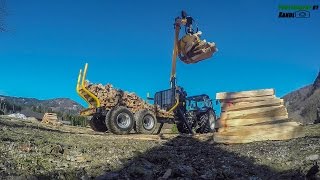 Brennholz Fahren mit Rückewagen  New Holland  Uniforst  HD 2017 [upl. by Ahcsap]