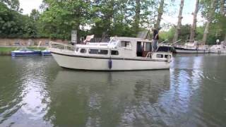 vedette hollandais 9 m 85 cv [upl. by Eelac]