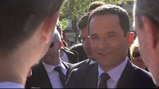 Benoît Hamon  Voici lespoir invincible qui manime [upl. by Ahsiret527]