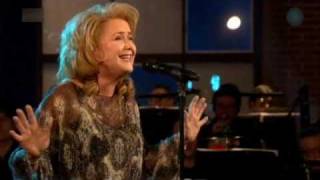 Mathilde Santing  Domino met Metropole Orkest [upl. by Atinev]