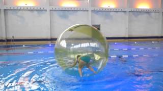 Atlantis Dorsten  Aqua Zorbing im Sportbecken [upl. by Ahseuqal]