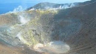 ilesEoliennes ile Vulcano ascension du Volcano Fossa [upl. by Ddet560]