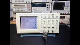 273 Tektronix TDS220 Backlight Replace and Restore  1997 [upl. by Anifur912]