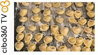 Tortellini bolognesi ricetta tradizionale [upl. by Euqinommod260]