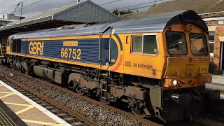 GBRf 66752  66799 passes Grantham on the 6G87 1632 Doncaster Up Decoy to Hornsey 24072023 [upl. by Aluap409]