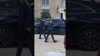 Le ministre de l’Intérieur Gérald Darmanin retire sa cravate à la sortie du Conseil des ministres [upl. by Okwu]