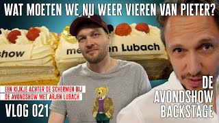 Wat moeten we nu weer vieren van Pieter  DE AVONDSHOW BACKSTAGE  VLOG 021 [upl. by Nochur376]