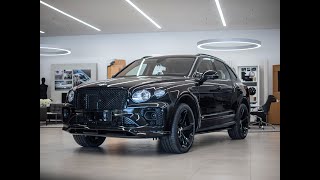 Bentley Bentayga Black Crystal en Bentley Barcelona [upl. by Kiri]