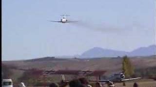 B727 Low fast pass [upl. by Emsmus]