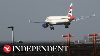 Live Planes try to land at Heathrow as Storm Eunice chaos hits UK [upl. by Grigson899]