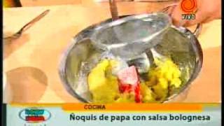 ñoquis de papa con salsa bolognesa pt3 201201273gp [upl. by Adal]