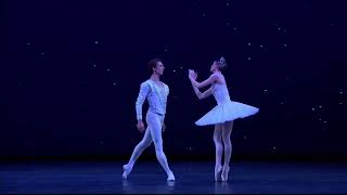 JEWELS  Diamonds Pas de Deux Olga Smirnova amp Semyon Chudin  Bolshoi Ballet [upl. by Tarrsus]