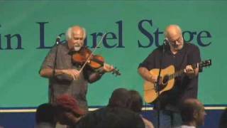 Michael amp David Doucet Mitchell Reed  quotParlezNous à Boirequot Live at Folklife Festival 2007 [upl. by Hendrickson]