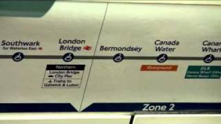 How to use the London Oyster Card on the Tube [upl. by Solim]