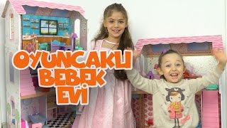 Oyuncaklı Bebek Evinde Evcilik Oynuyoruz [upl. by Edrahs]