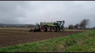 Claas Xerion 4000 Saddle Trac [upl. by Nerag]