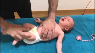 Masaje bebe con osteopatía visceral [upl. by Susanne]