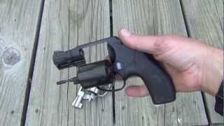 SampW 642 vs SampW bodyguard Two great 38 special revolvers [upl. by Halverson]