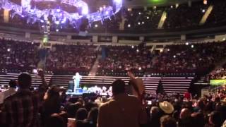 Vicente Fernandez Aca Entre Nos Houston Texas [upl. by Elirpa]