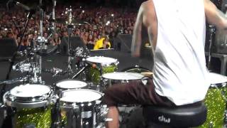 Travis Barker Drum Solo at The Smokeout Festival 2010 [upl. by Aridatha]