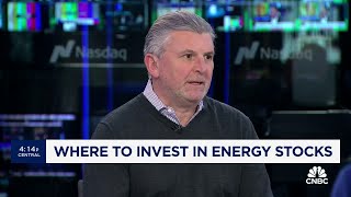 Energy stocks are still attractive despite crude oil pressures says top analyst Paul Sankey [upl. by Alena950]