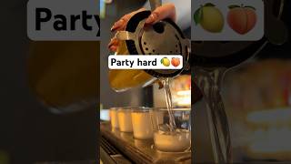 Przepis na zestaw shotów Party hard 🍋🍑 lublin bar shotbar recipe [upl. by Boigie239]