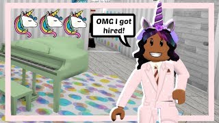 My First Day Working at the Unicorn Hotel in Bloxburg Roblox Roleplay [upl. by Eihpos]