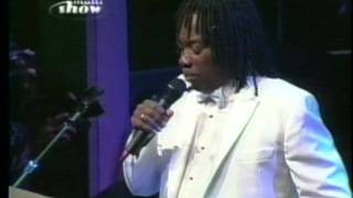 Milton Nascimento  Se Alguém Telefonar ao vivo  Show Crooner 2000 [upl. by Colly]