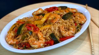 RECETTE ASIATIQUE RAPIDE ET FACILE LES NOUILLES CHINOISES AUX CREVETTES ET AUX LÉGUMES SAUTÉS [upl. by Nobie297]