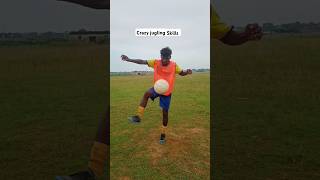 crazy juggling skills viral shorts footballskills [upl. by Raseda]