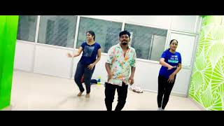 Adipoli Song Simple Dance Moves  MaheshDanceStudio Choreography [upl. by Mutat]