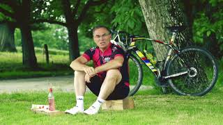 Bernard Hinault se remet en selle pour le Tour de France [upl. by Chloette709]