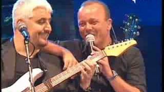 O scarrafone Pino Daniele Gigi DAlessio  Fischi per DAlessio live Napoli 2008 [upl. by Yelmene514]